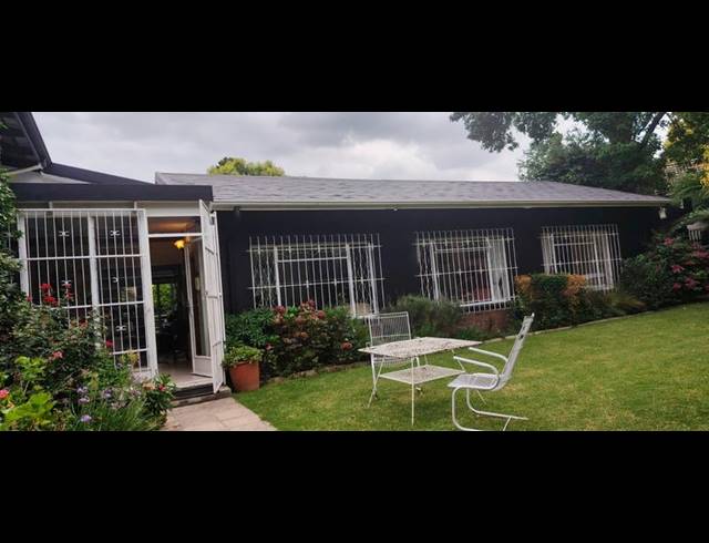 4 BEDROOM HOUSE FOR SALE IN BORDEAUX